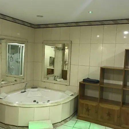 Apartment Du Couvent Narbonne