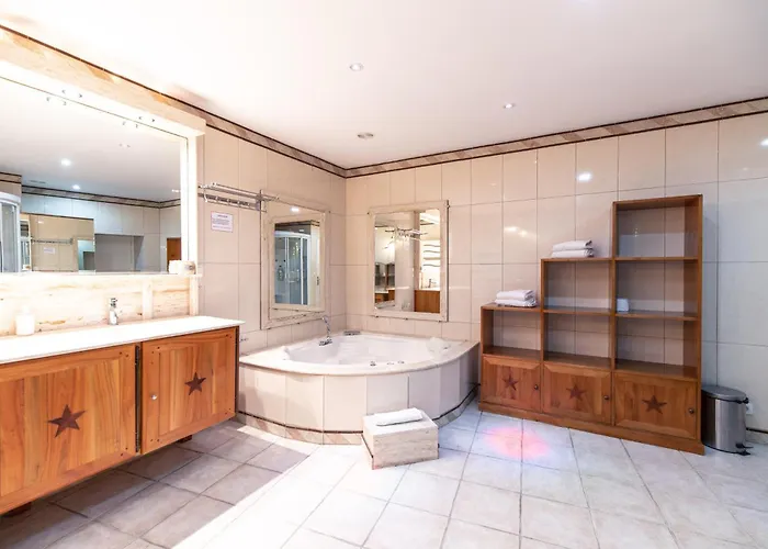 Du Couvent Apartment