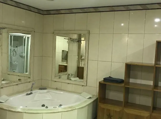 Apartment Du Couvent Narbonne